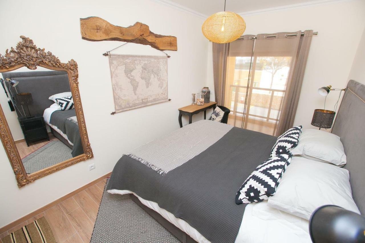 Modern Luxury Apartment Near Harbor Of Albufeira Eksteriør billede
