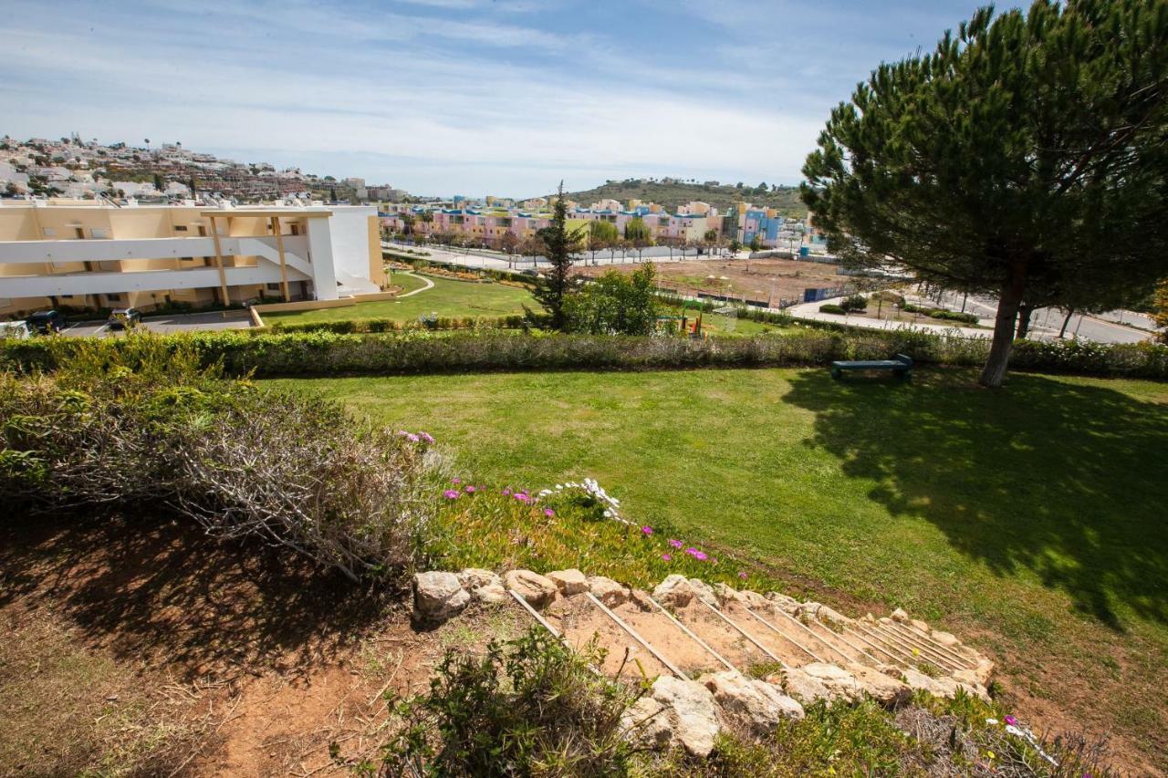 Modern Luxury Apartment Near Harbor Of Albufeira Eksteriør billede